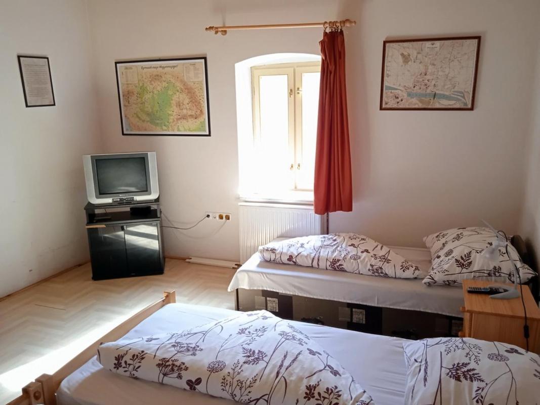 Bed and Breakfast Nagy-Magyarorszag Park à Isztimér Extérieur photo